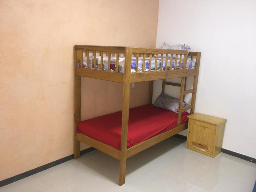 Saly - Villa Kage 6 Chambres -Clim-Wifi-Eau Chaude-Billard-Babyfoot-Ping Pong-Canal - Electricite Non Comprise Eksteriør billede